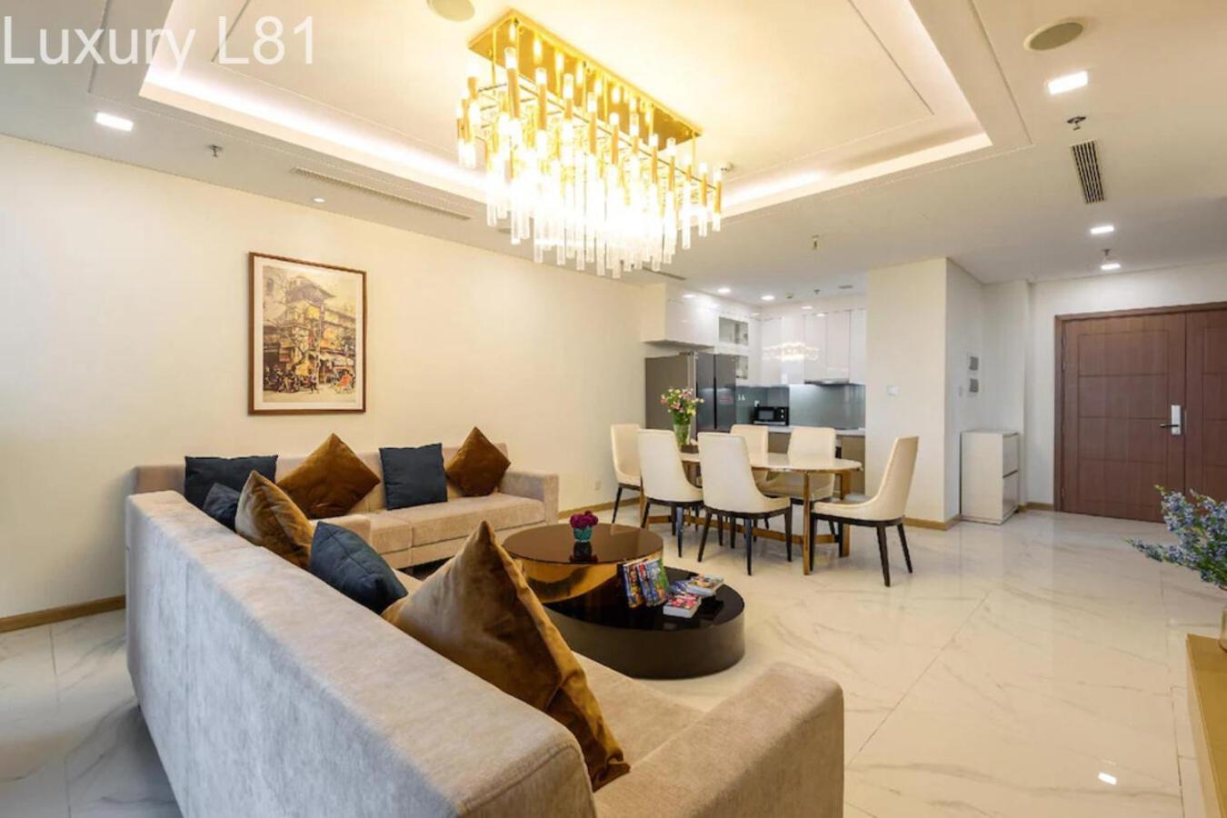 Angia Luxury Apartment Inside Landmark 81 Tower ホーチミン市 エクステリア 写真