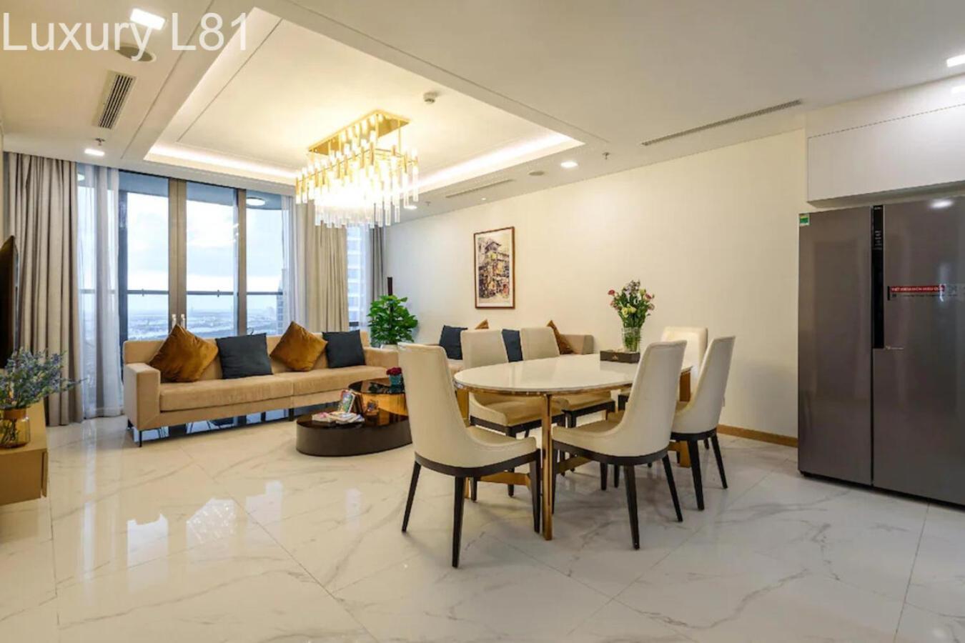Angia Luxury Apartment Inside Landmark 81 Tower ホーチミン市 エクステリア 写真