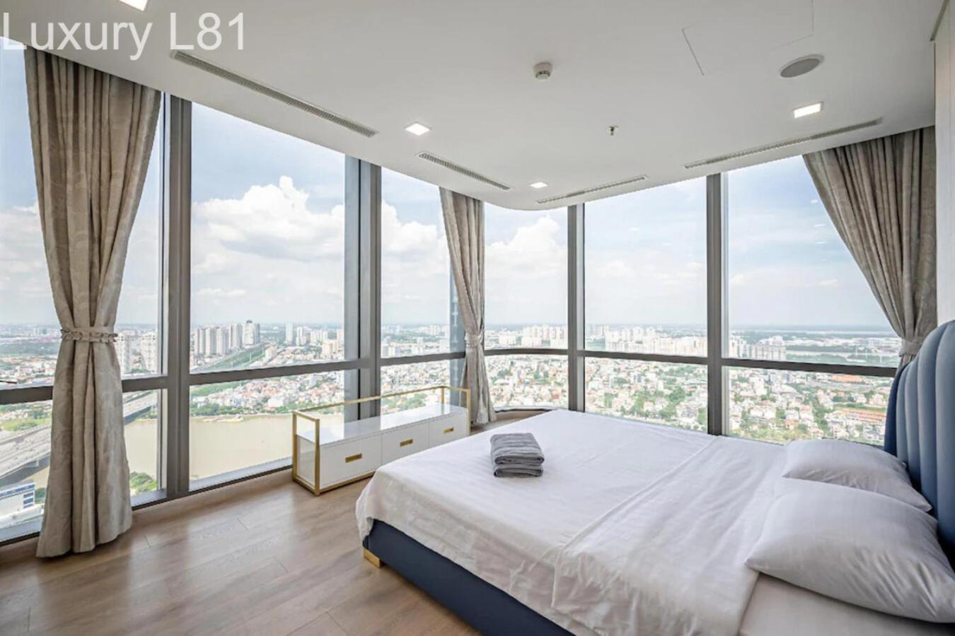 Angia Luxury Apartment Inside Landmark 81 Tower ホーチミン市 エクステリア 写真
