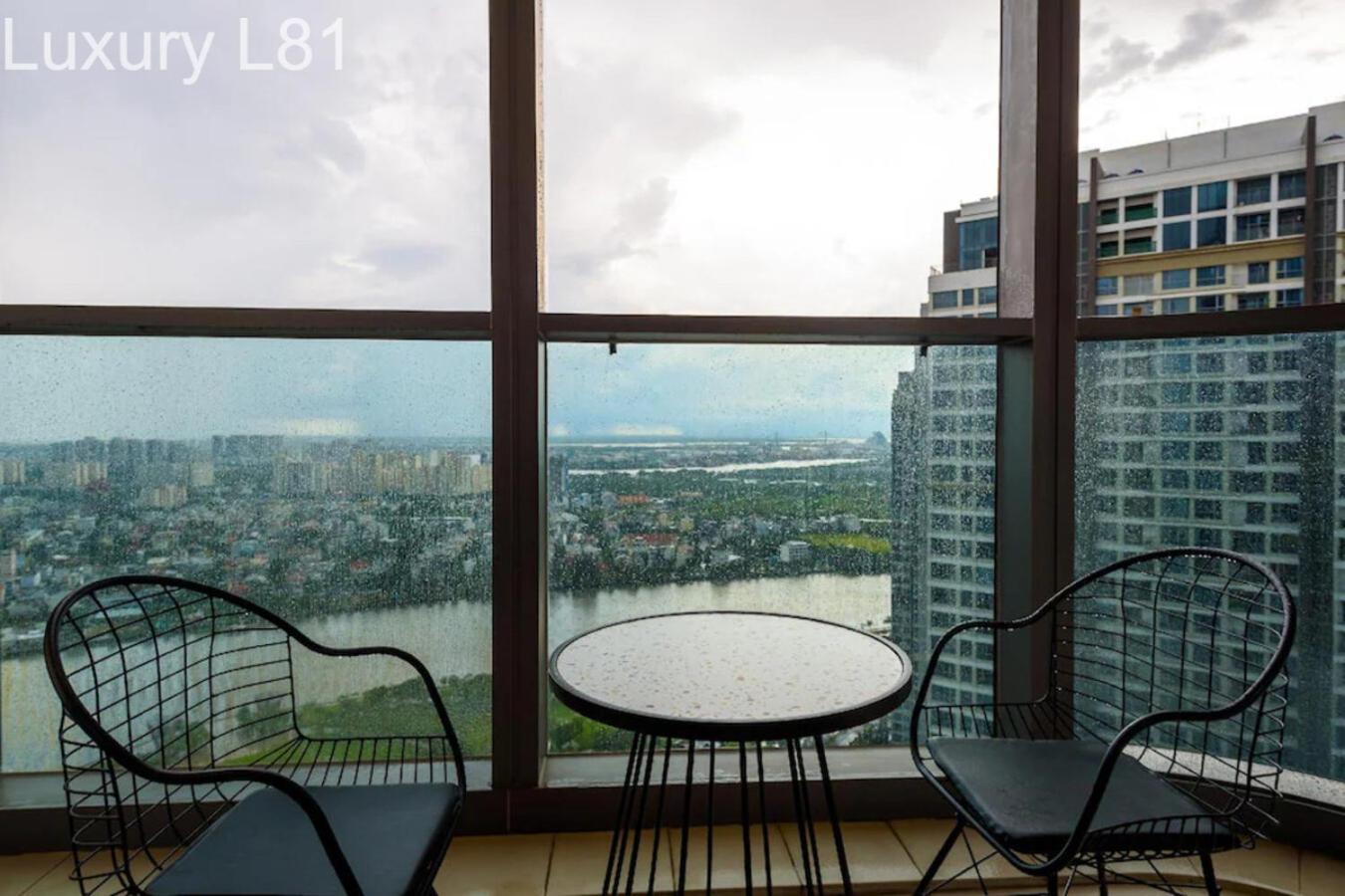 Angia Luxury Apartment Inside Landmark 81 Tower ホーチミン市 エクステリア 写真