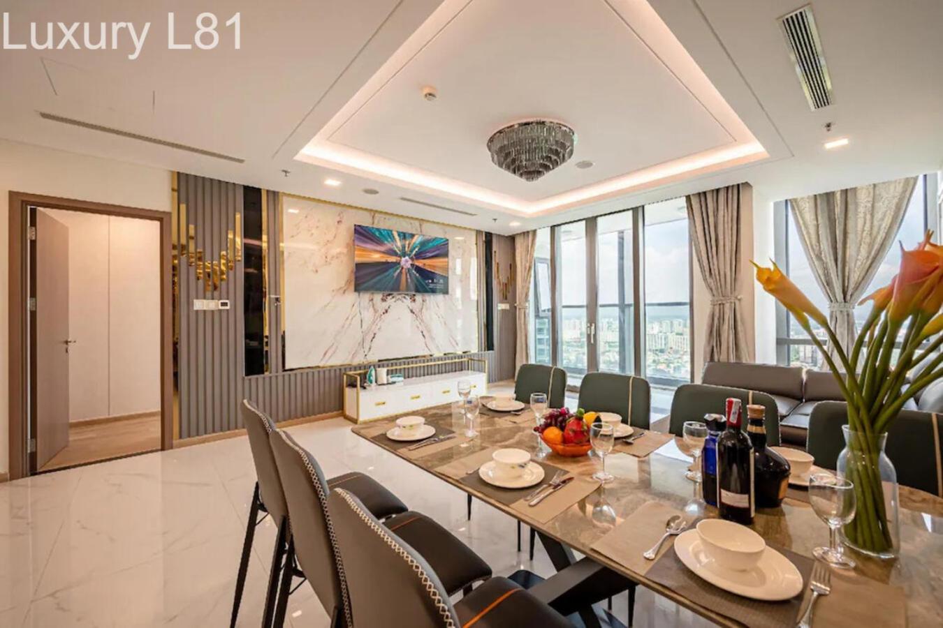 Angia Luxury Apartment Inside Landmark 81 Tower ホーチミン市 エクステリア 写真